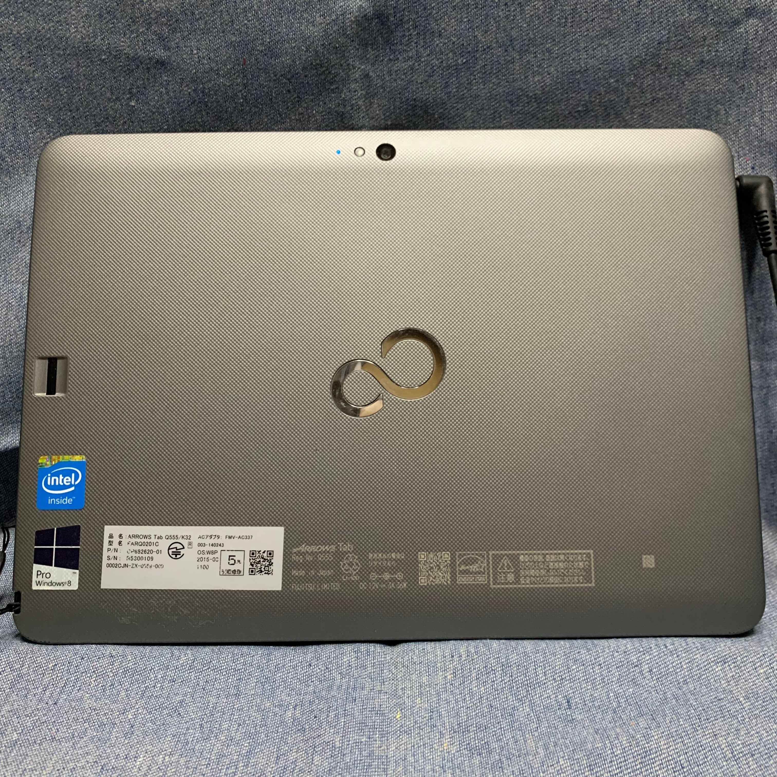 富士通 10インチ タブレット ARROWS Tab Q555/K32 良品