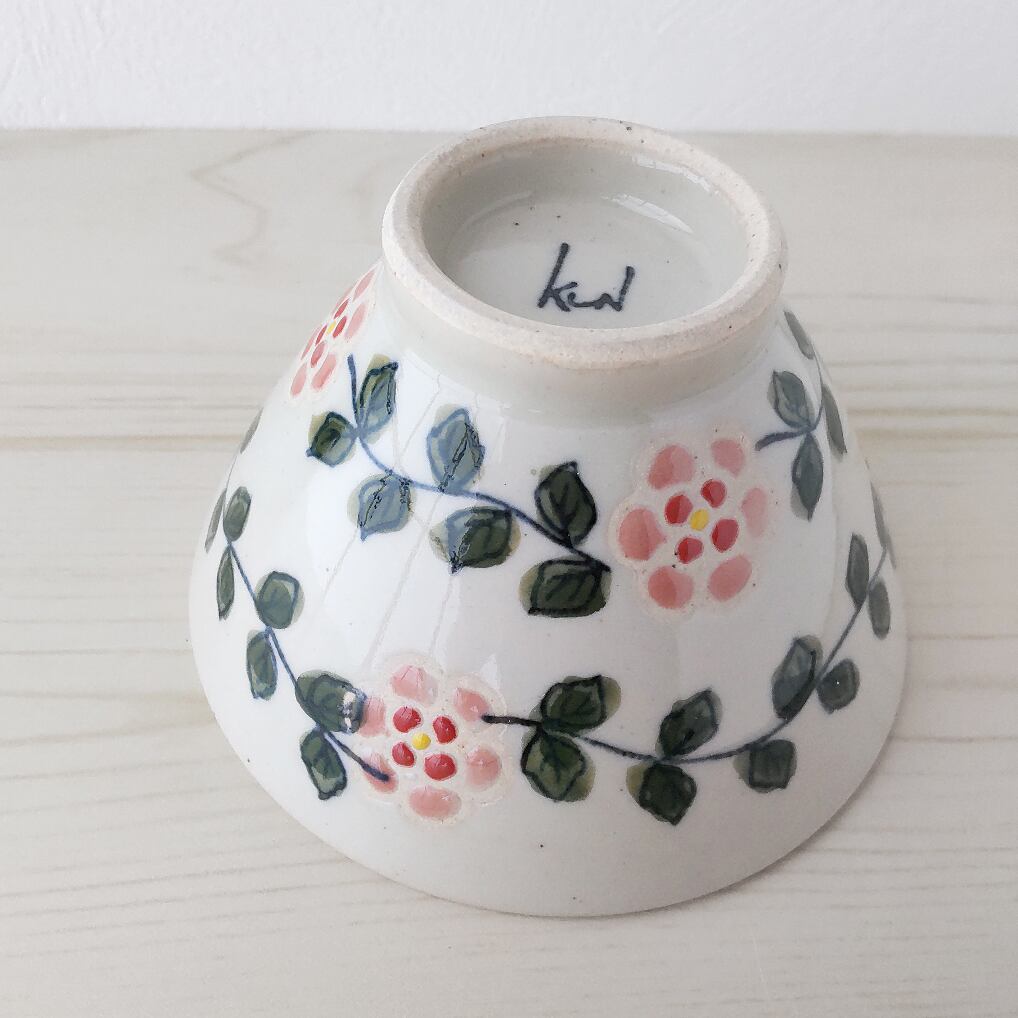 新品 波佐見焼 勲山窯 茶碗 かれん レッド 本日は波佐見焼勲山窯さん