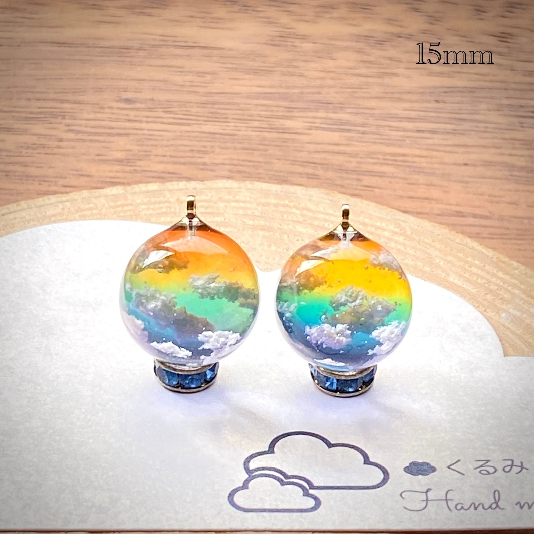 レジンピアス イヤリング 虹色の空 まん丸 15mm
