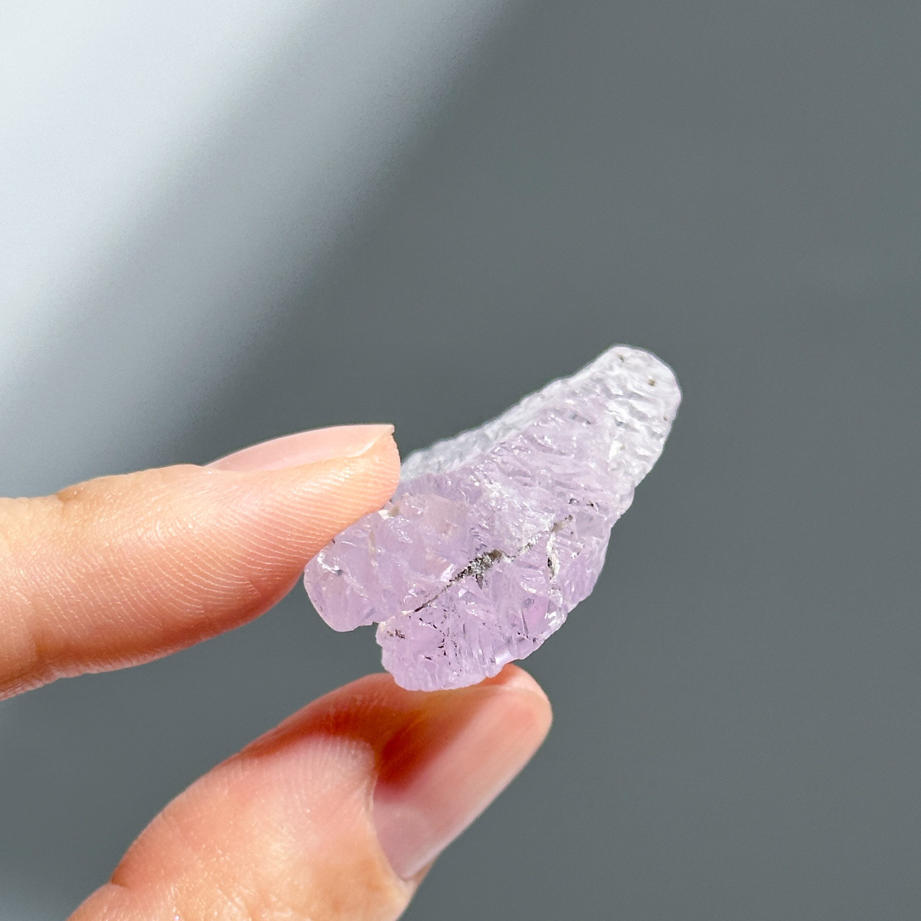ハイクォリティ】クンツァイト 原石83◇ Kunzite ◇天然石・鉱物 ハイクォリティ】クンツァイト 原石83◇ Kunzite ◇天然石・鉱物