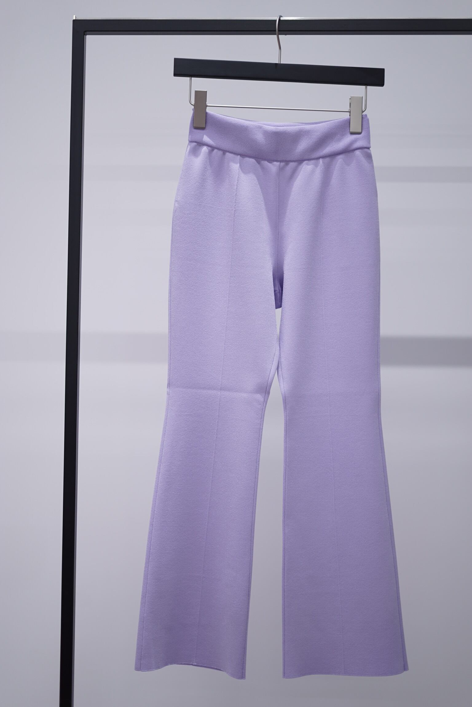 Mame Kurogouchi / Milano Ribbed Flared Trousers (PURPLE / BLACK