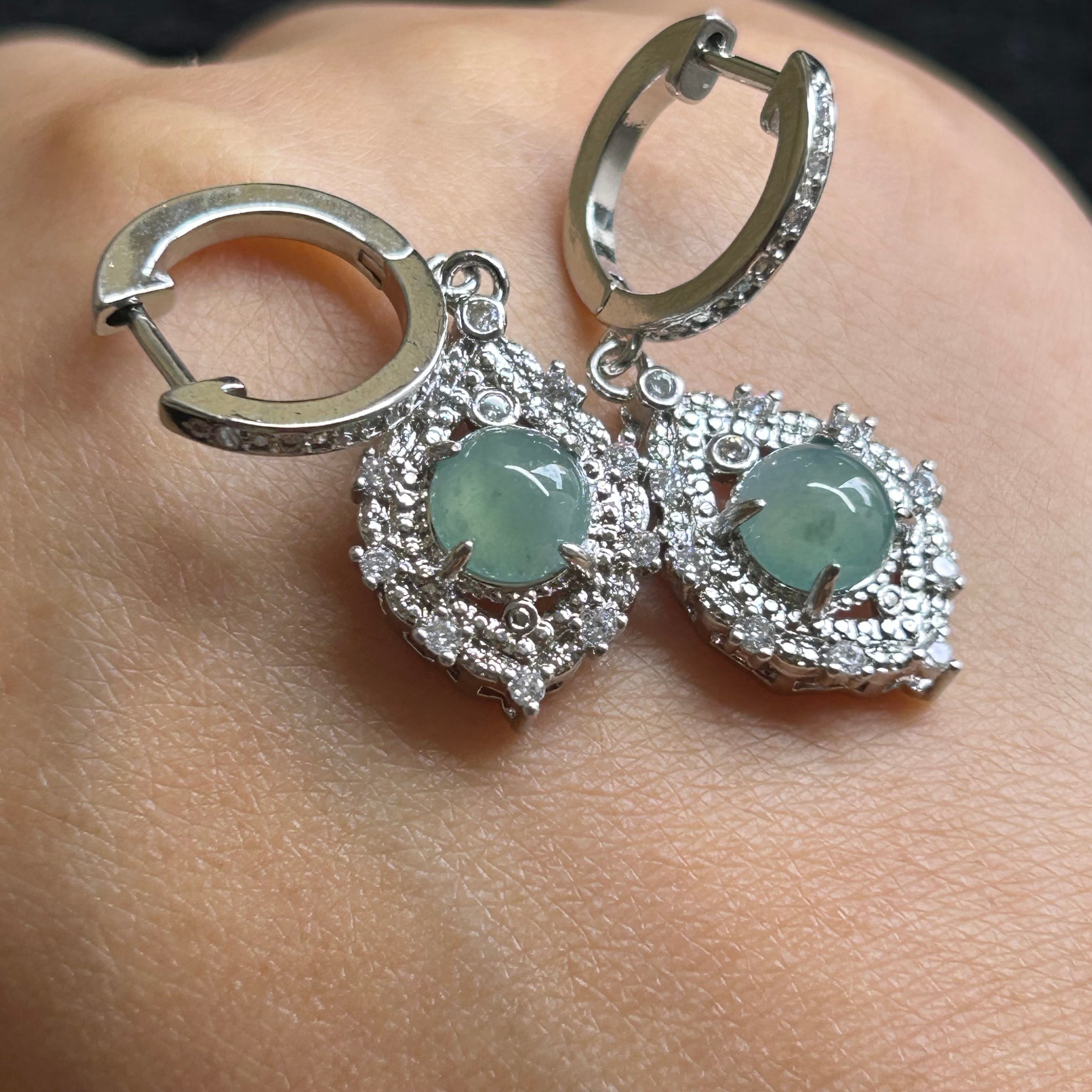 本翡翠ピアス グァテマラ産 可愛い 氷種 無含浸 無着色 国石 | FARBE