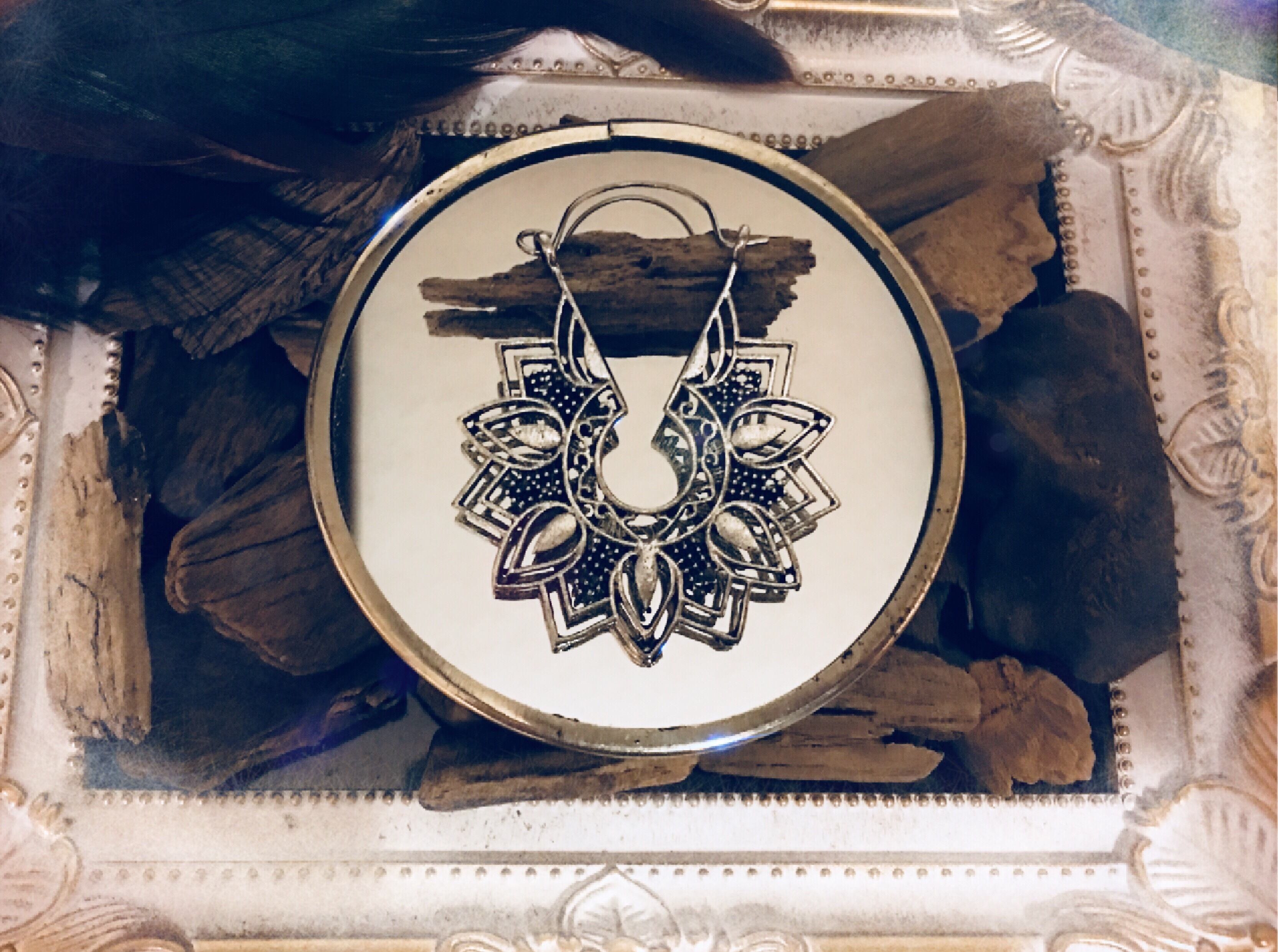 1ペア インカピアス フックピアス フープピアス エスニック アジアン ボヘミアン フラワー