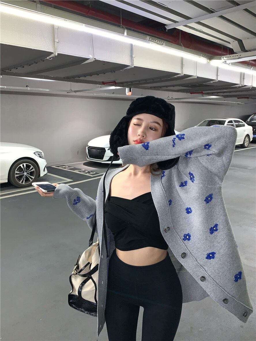 セーター カーディガンジャケット スタンダードルーズニットレディーススプリングオータムトップス レトロ 春物 秋物 ブラックストロベリース76246682787