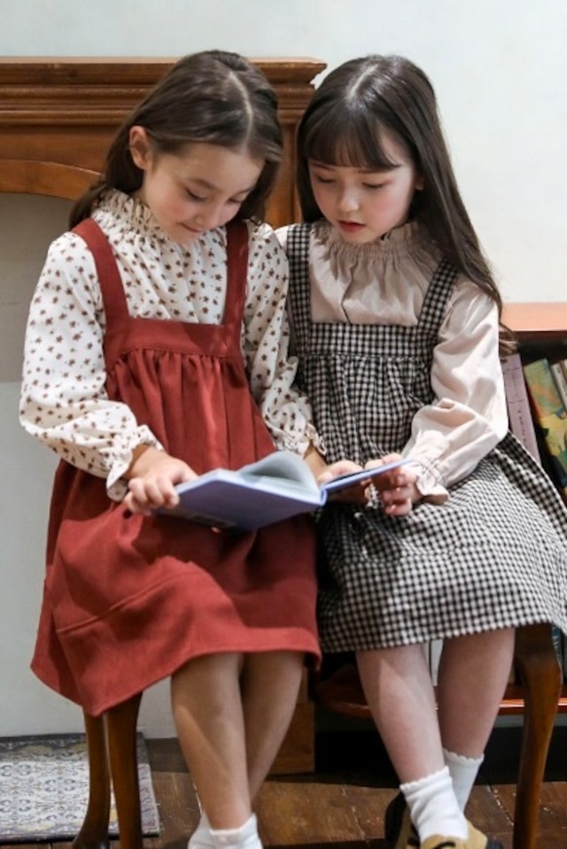 フリルシャーリングネックブラウス<Flower>