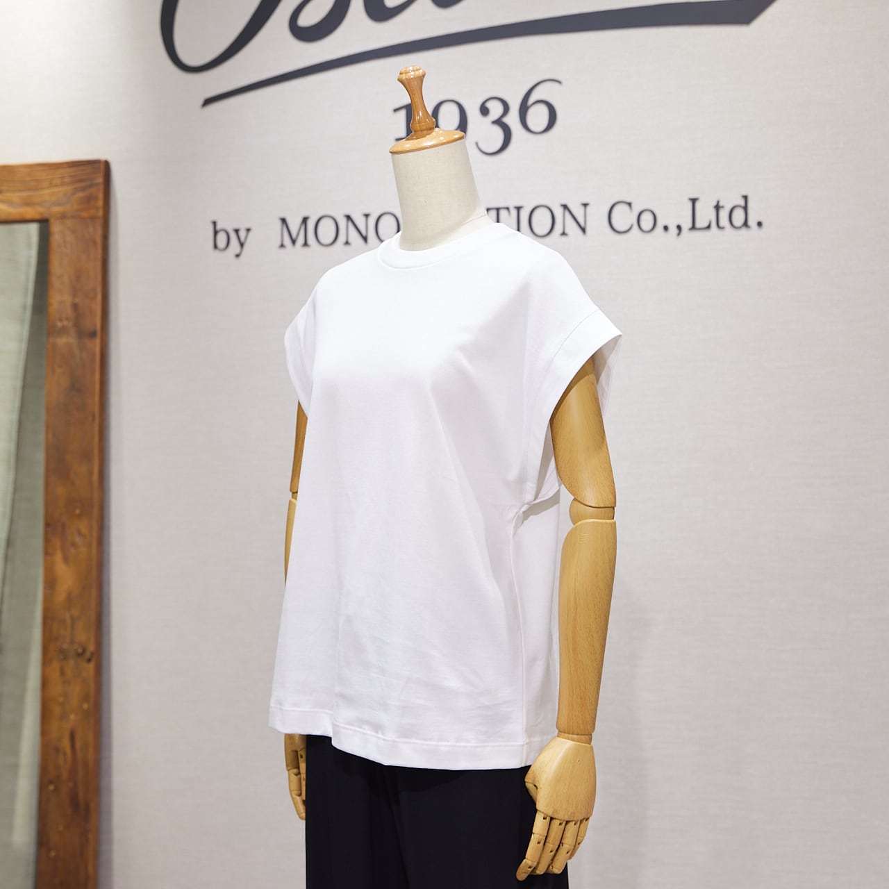 オスカリート　ホワイト Tシャツ/フレンチスリーブ/春夏＜ホワイト＞コットンNo.507570