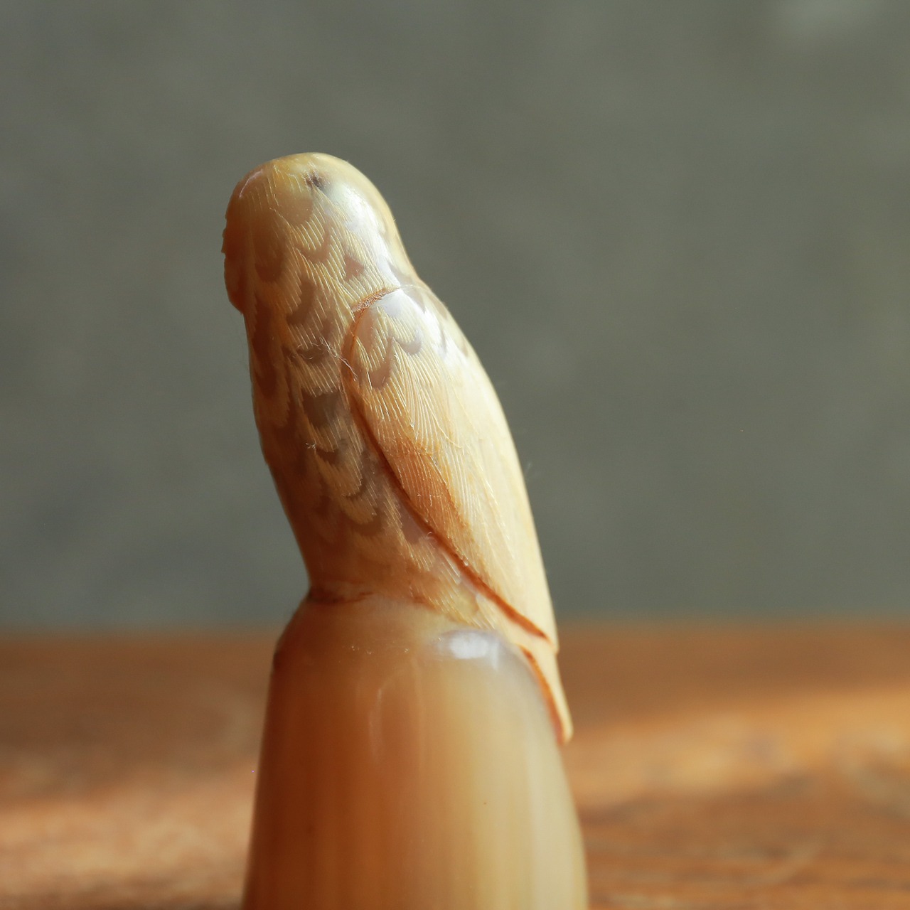 水牛の角で作られたフクロウ 9