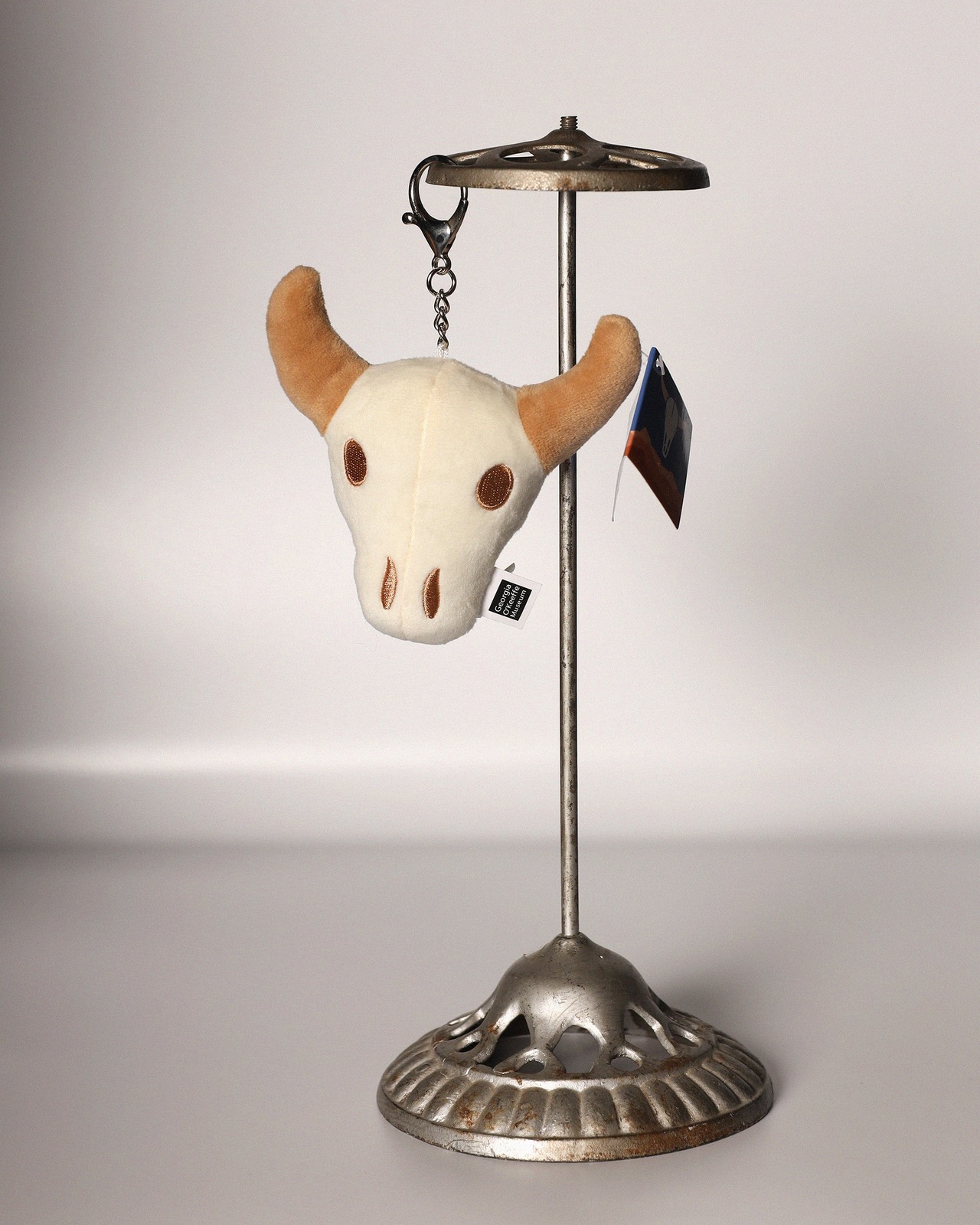 Georgia O'keeffe Museum / Key Charm