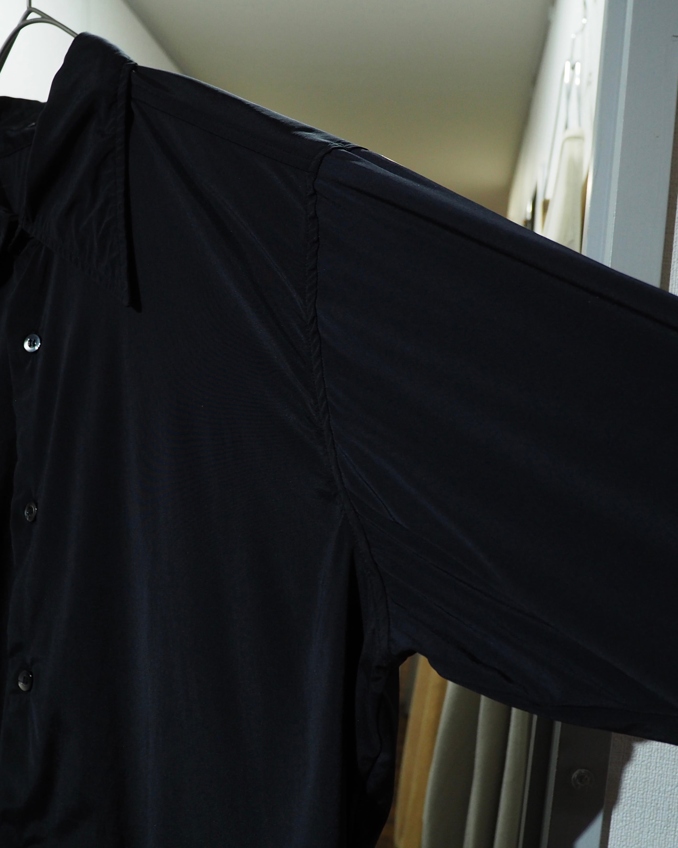 1990 - 00s " 5351 Pour Les Hommes " Black Pointed Collar Archive Drape Shirt