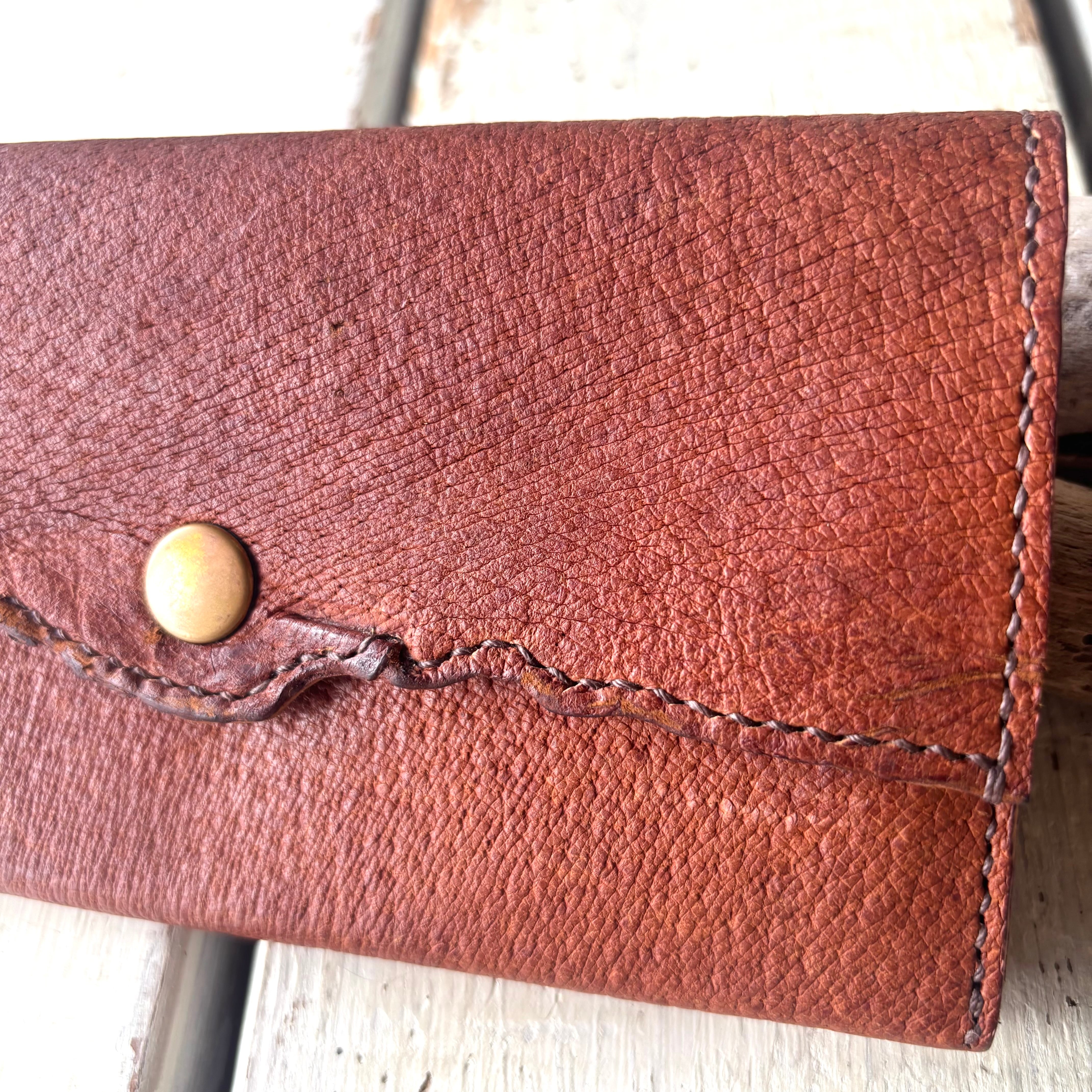 現金派の長財布・ミックスキャメル】イノシシ革・ジビエレザー