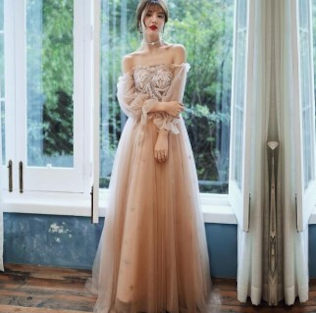 美品！ パーティードレス シャンパン色 ソフトチュール 床付く オフ  