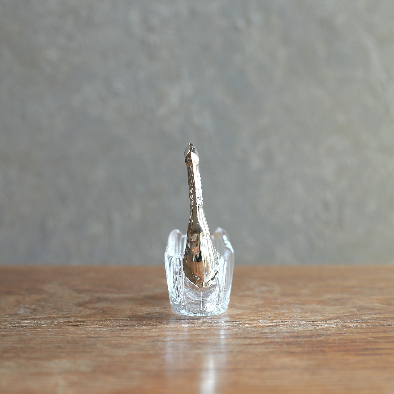 可憐な白鳥の小物入れ 24