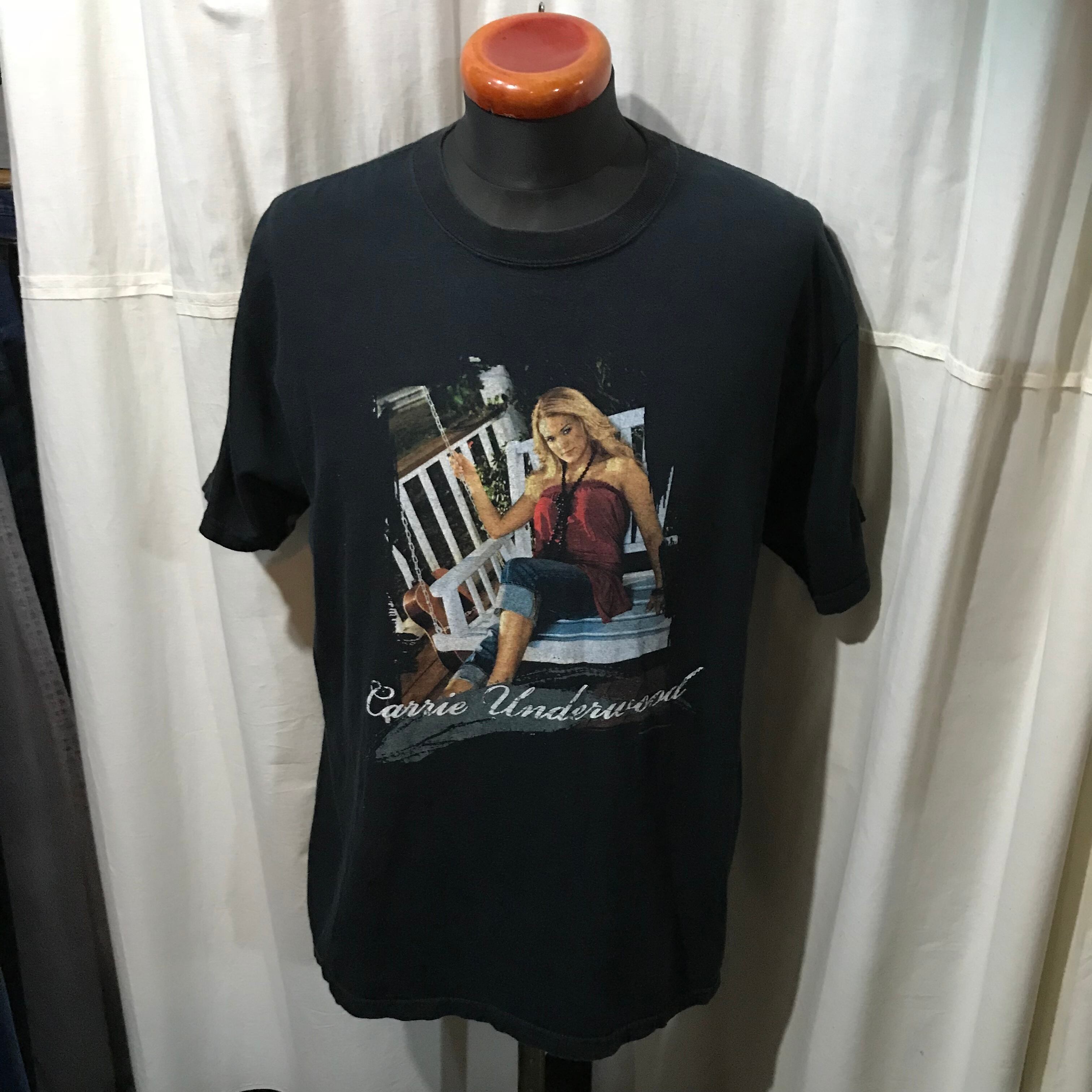 Carrie Underwood (キャリー・アンダーウッド)半袖Tシャツ メンズL