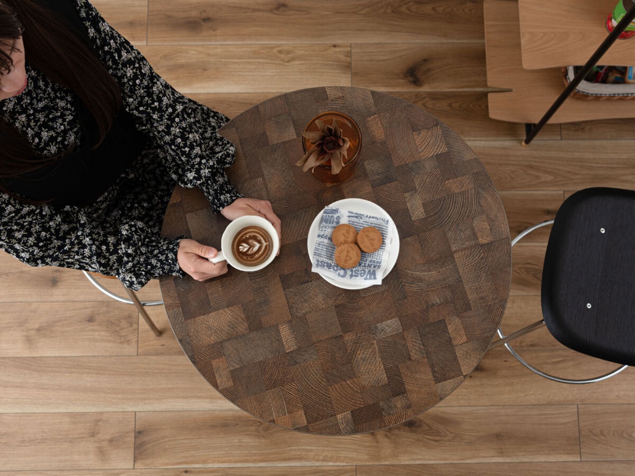 丸型60cm ハイテーブル(ブラウン)ウッドモザイク調 高さ90.5cmアジャスター付き・画像9