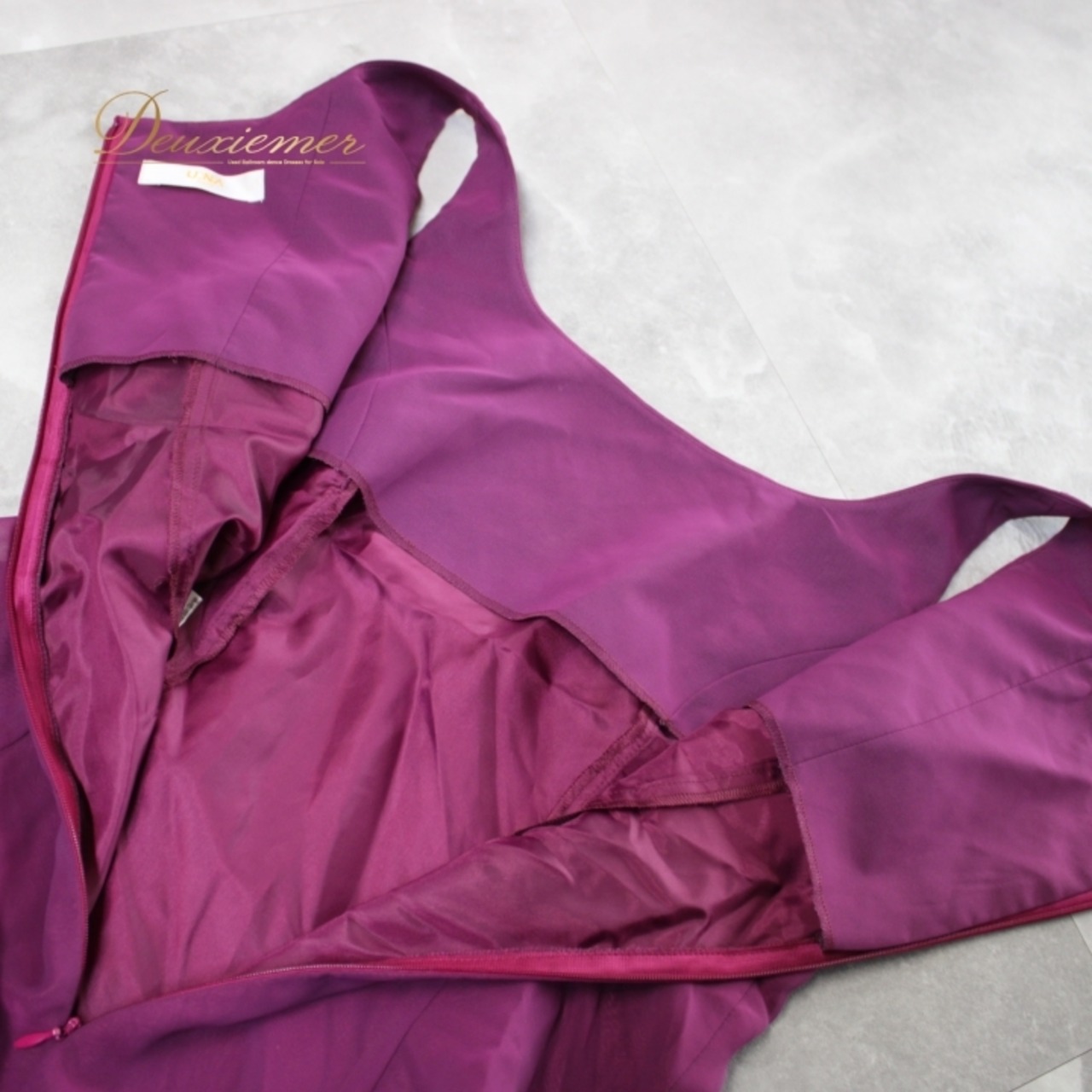 社交ダンス 衣装 スタンダード ドレス ワンピース パーティ衣装 U:NA ユーナ パープル系 紫 無地 シンプル 華やか 派手 ノースリーブ スカート フィット Mサイズ 舞台衣装 ダンスドレス フォーマル 薄手 おしゃれ 清楚 シンプルデザイン 軽やか お出かけ 伸縮性なし レディース 体型カバー デイリーファッション