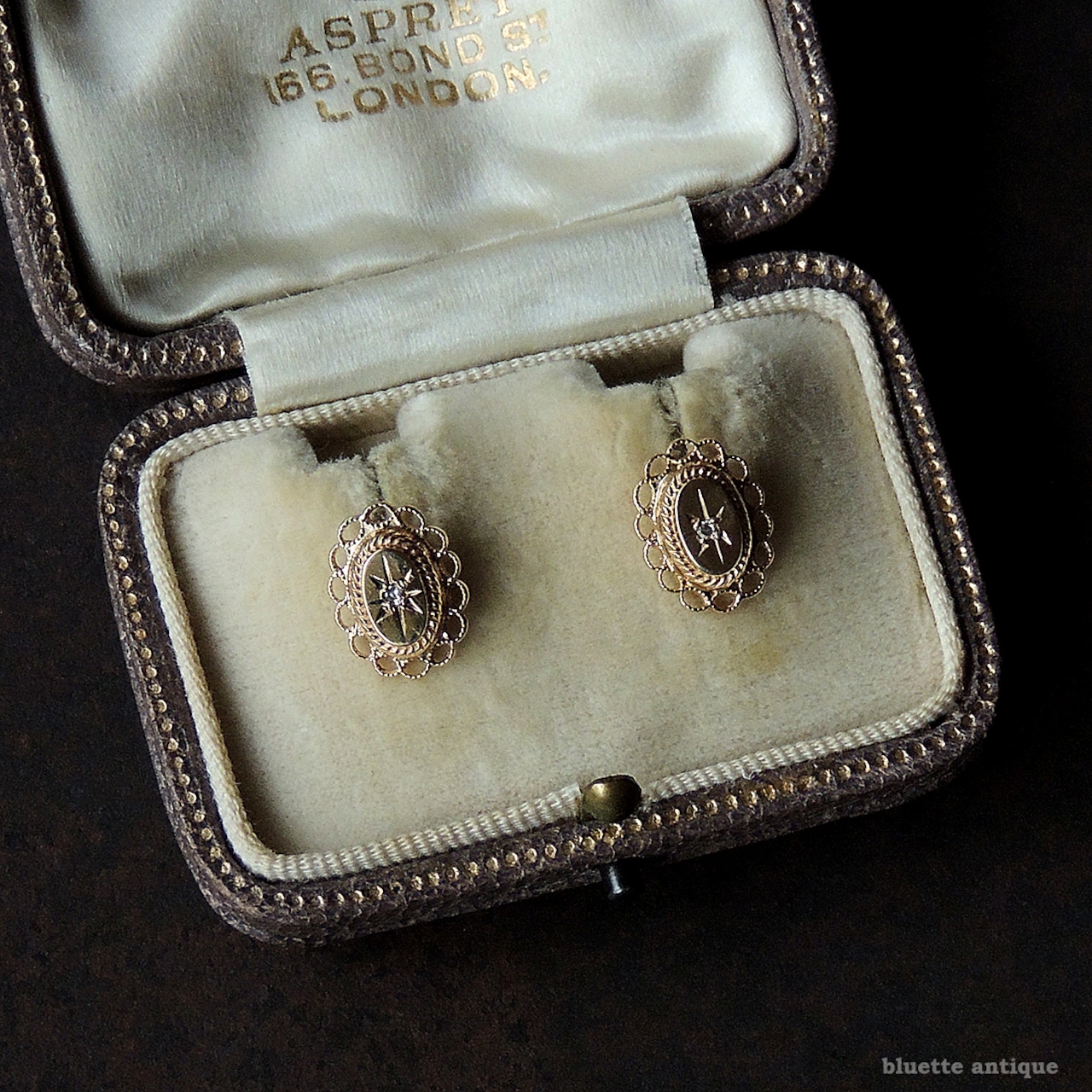 英国アンティークジュエリー 9ctゴールド 天然ダイヤモンド エトルスカン・リバイバルデザイン ピアス (ソーティングメモ付)