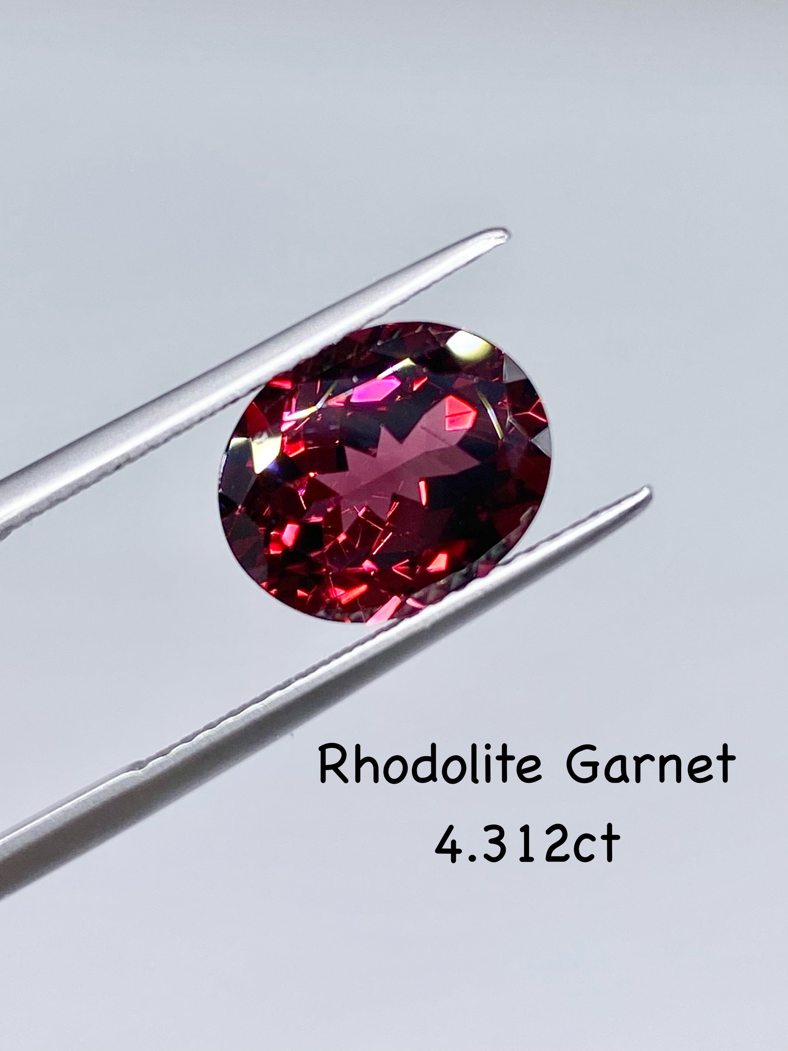 マリガーネット1.35 ct No55677宝石ルースいしや マリガーネット1.35 ct No55677宝石ルースいしや