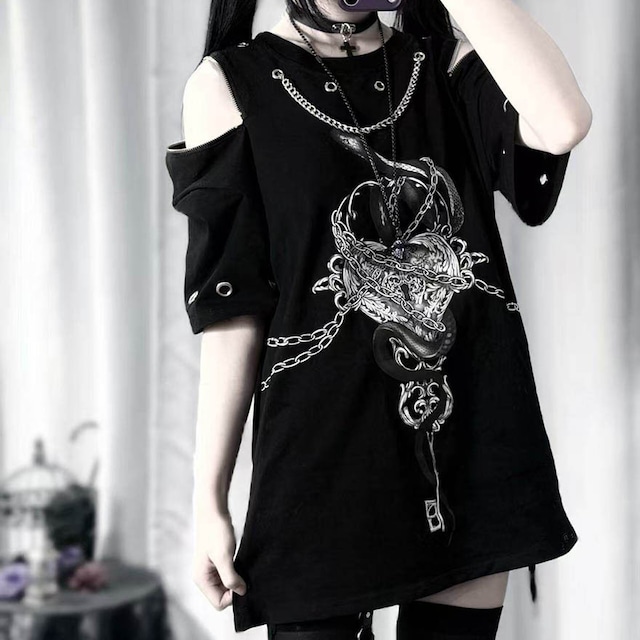 蛇鎖に捕らわれる心臓 ハートスネークオフショルTシャツ