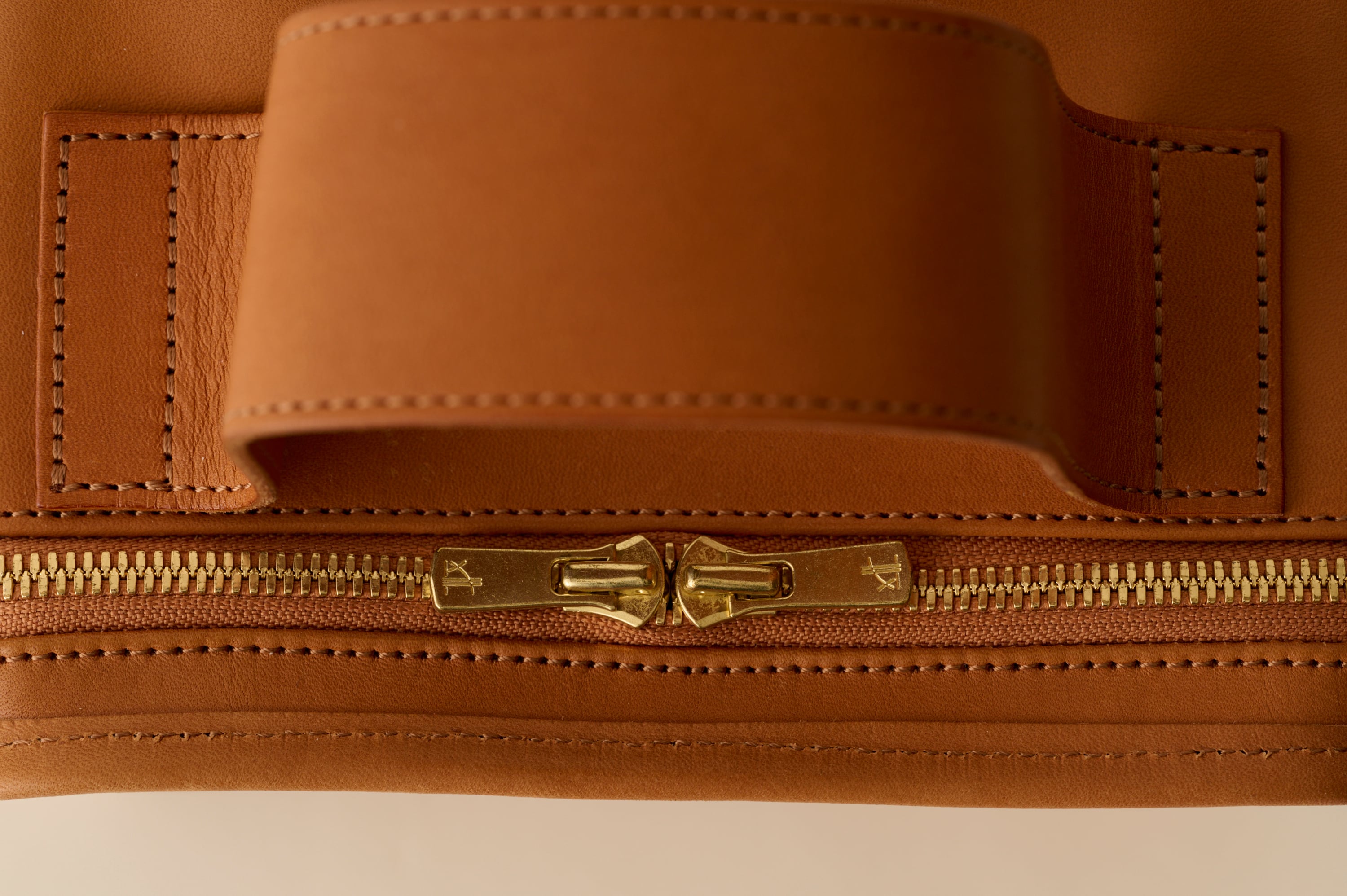 限定品 camel leather mini book bag アースレザー