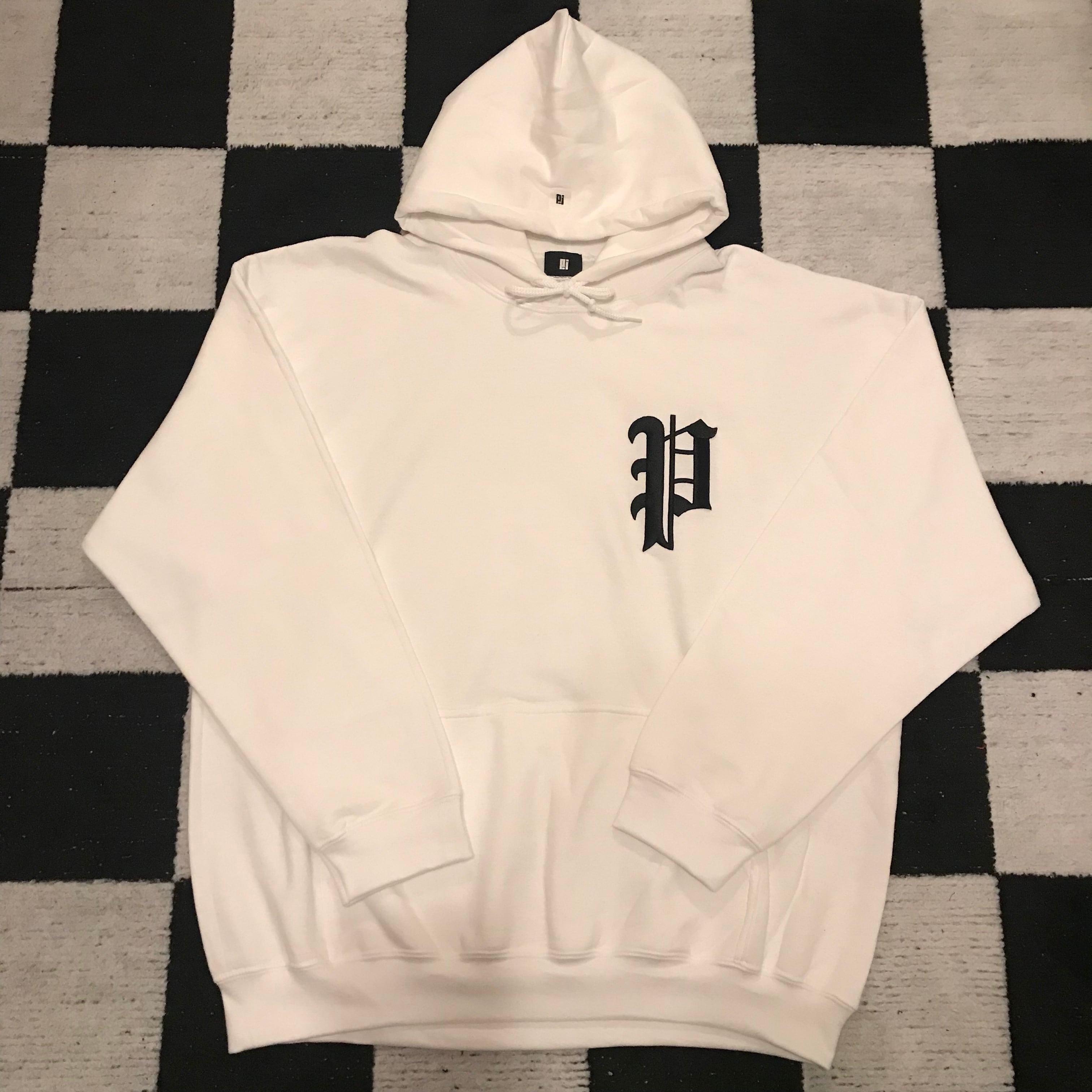 Old P Logo Hoodie【Black】 | ストリートファッションブランドP.i