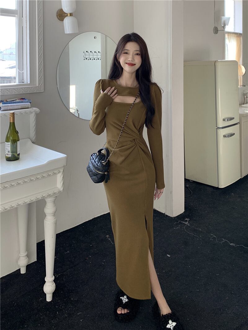 【新作】【送料無料】 春と秋の女性のためのヘップバーンスタイルの黒のドレス、ウエストを締めるデザイン、気質の女神スタイルの中空の純粋な欲望のスリットロングスカート 0263776813703