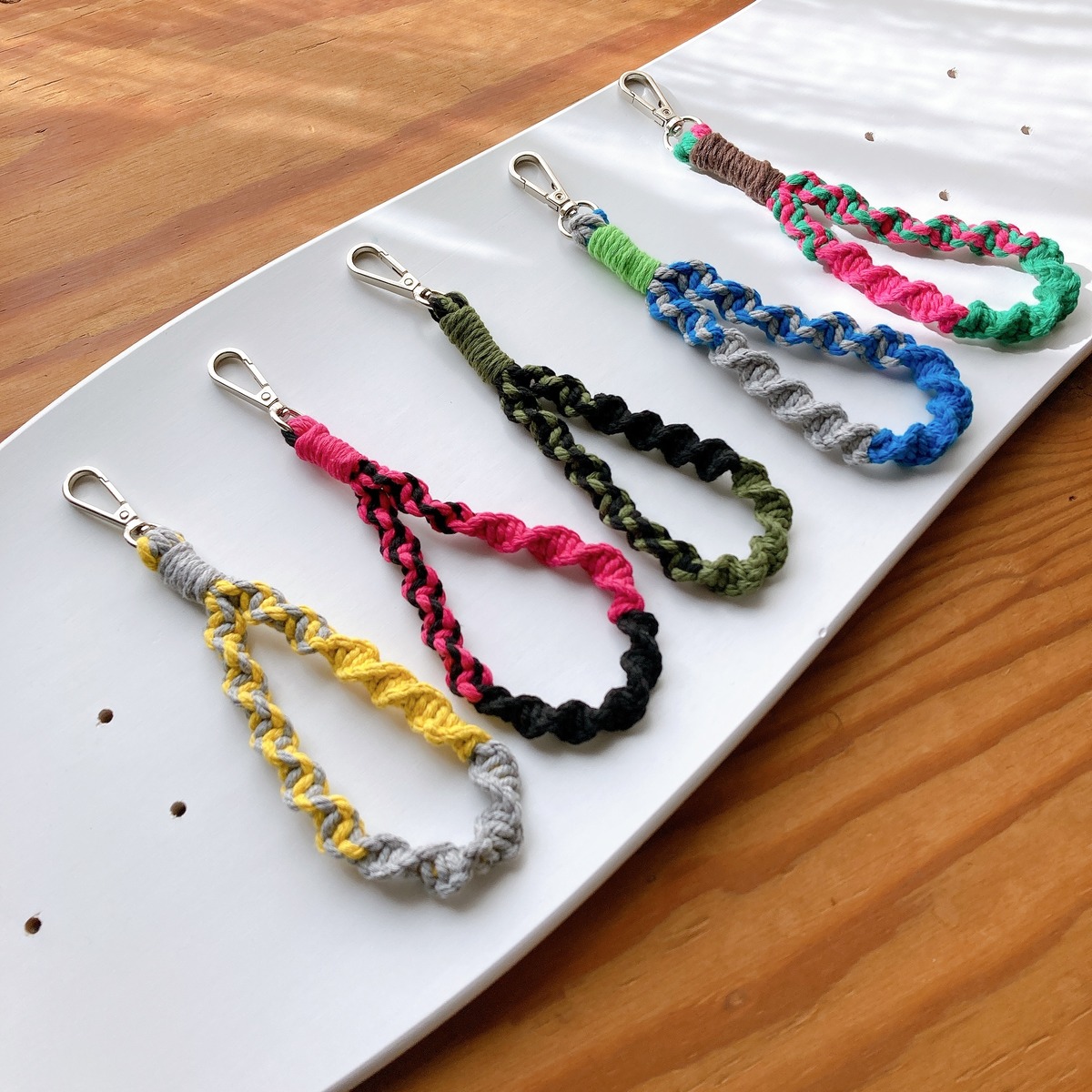 NejiNeji key chain | nuuamu