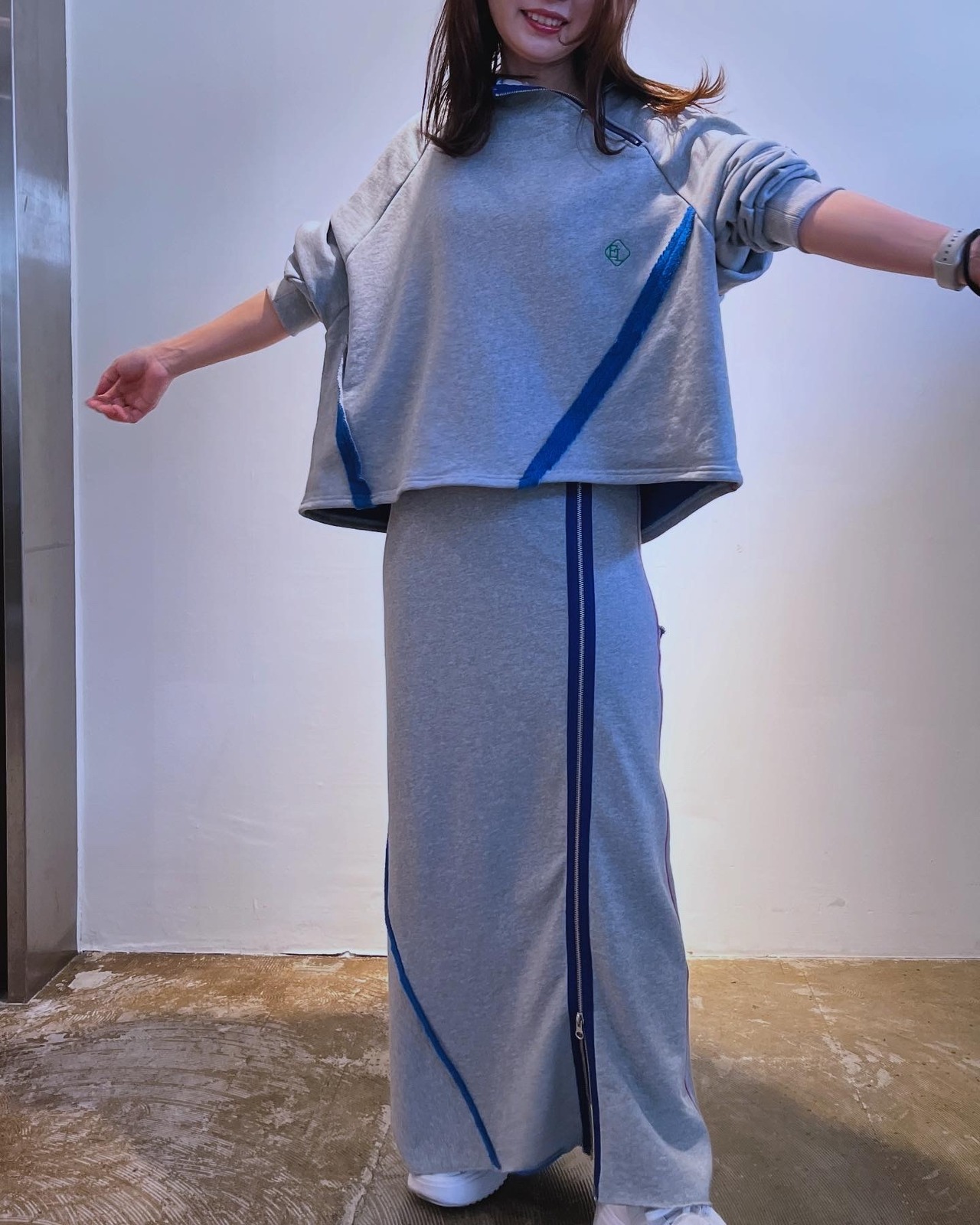 エイミーロウ  Eimee Law 配色ボア裏毛フーディーZIP TOPS