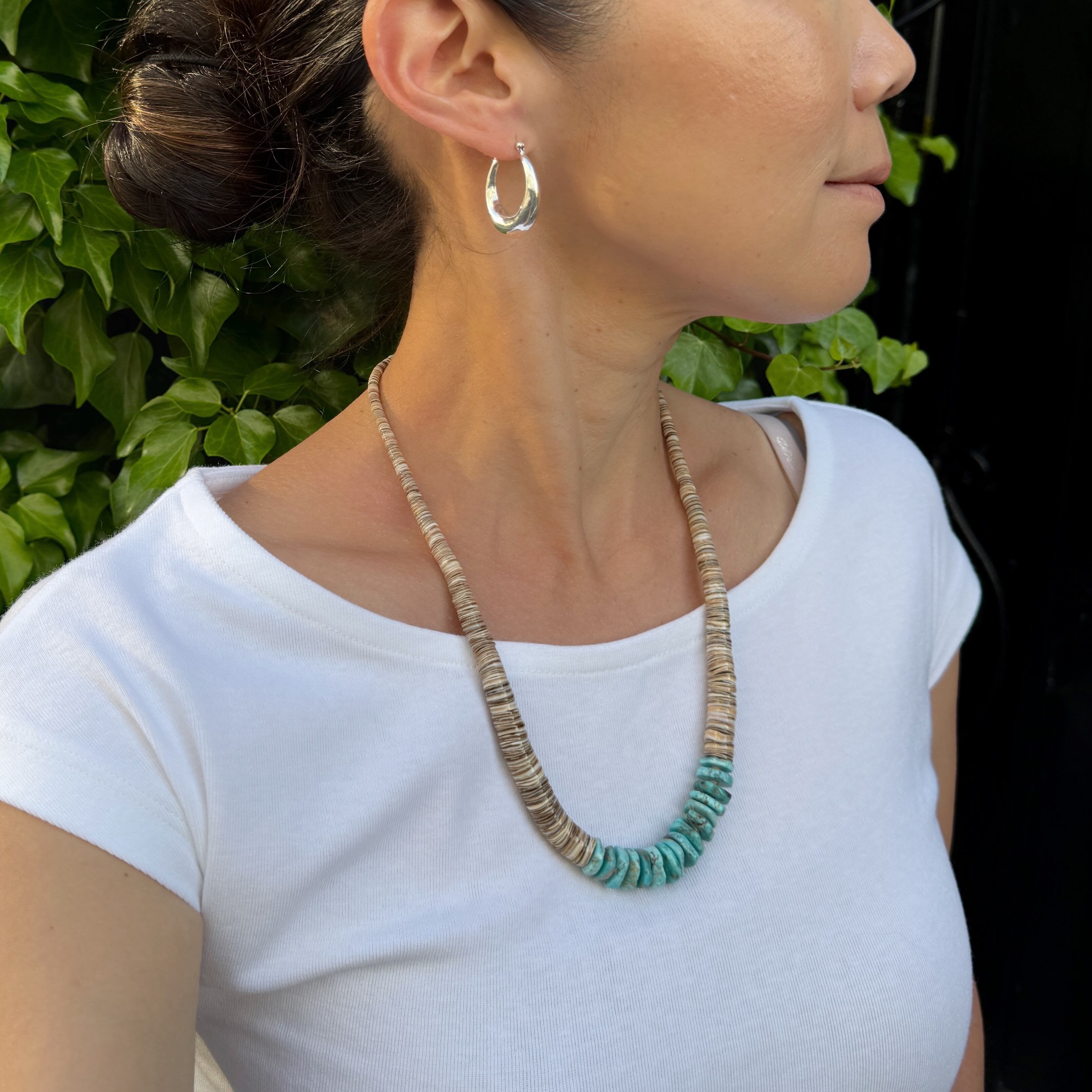 Indian Jewelry》CHERY CRESPIN氏作 ターコイズ and シェル ヒーシー