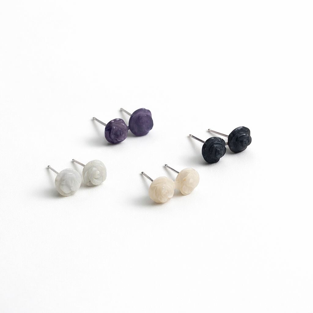 天然石の手彫りバラピアス|ローズクォーツ/アメジスト/ブルーレース/ブラック | 8mmフラワーピアス