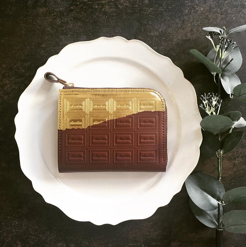 訳あり:革のチョコ ファスナーミニ財布 スイート(金の包み紙)