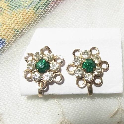 ラインストーンの花型イヤリング　ヴィンテージイヤリング卸値以下でセール　K2040E