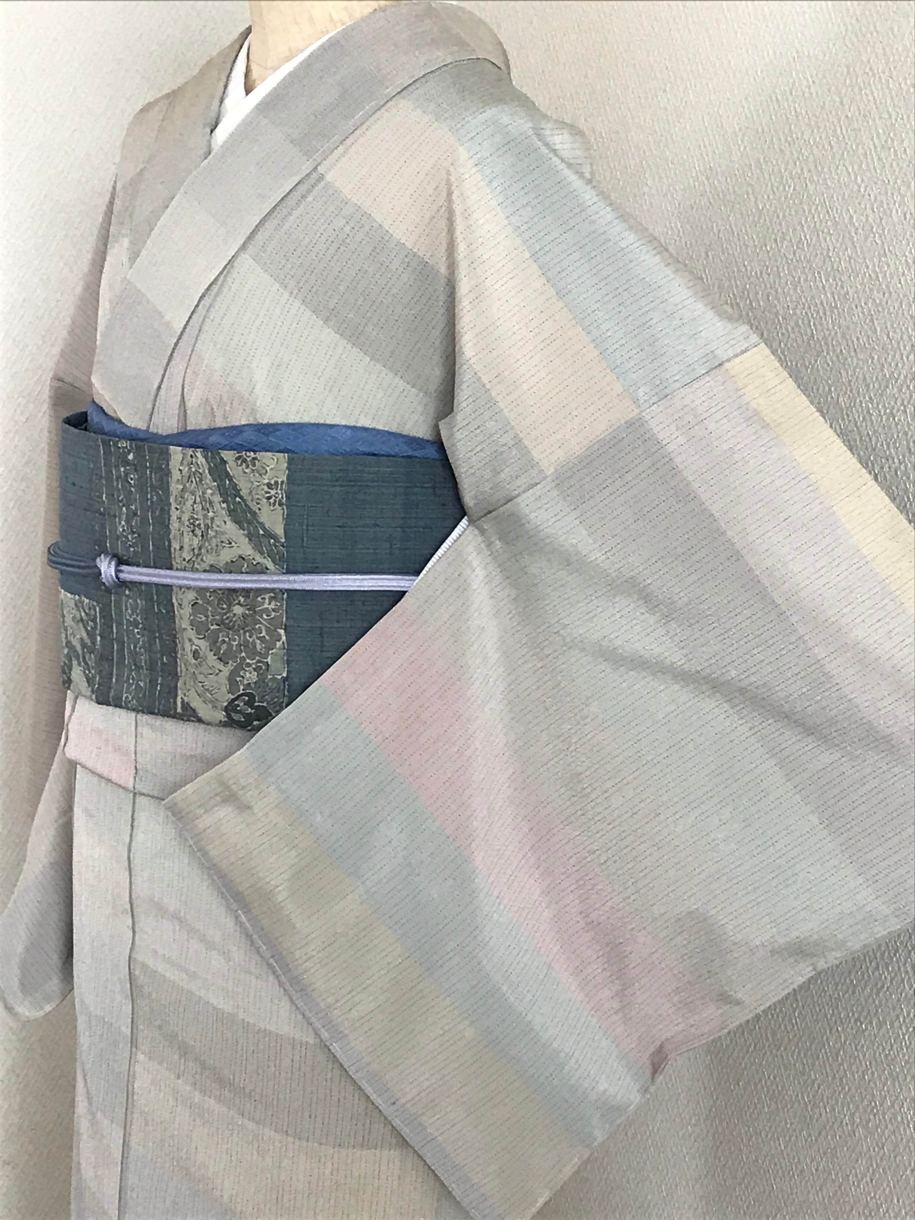 注目 単衣 振り分け縞織 近代お召 色無地 正絹 9879 着物 浴衣/水着 ...