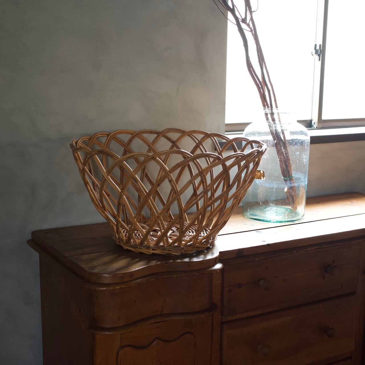 丸 バスケット L〈ラタン・籐・カゴ・収納・ディスプレイ・ランドリー 〉112052