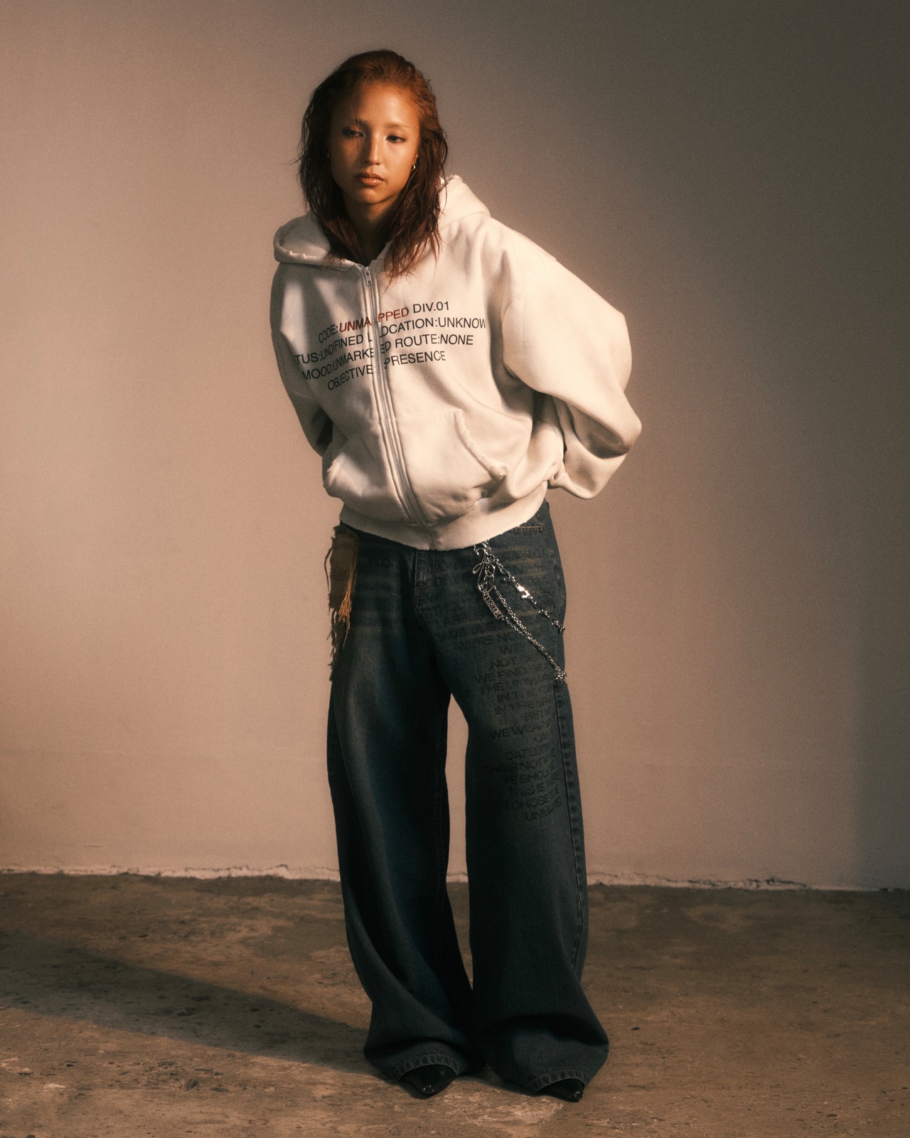 Dust fade hoodie / wht