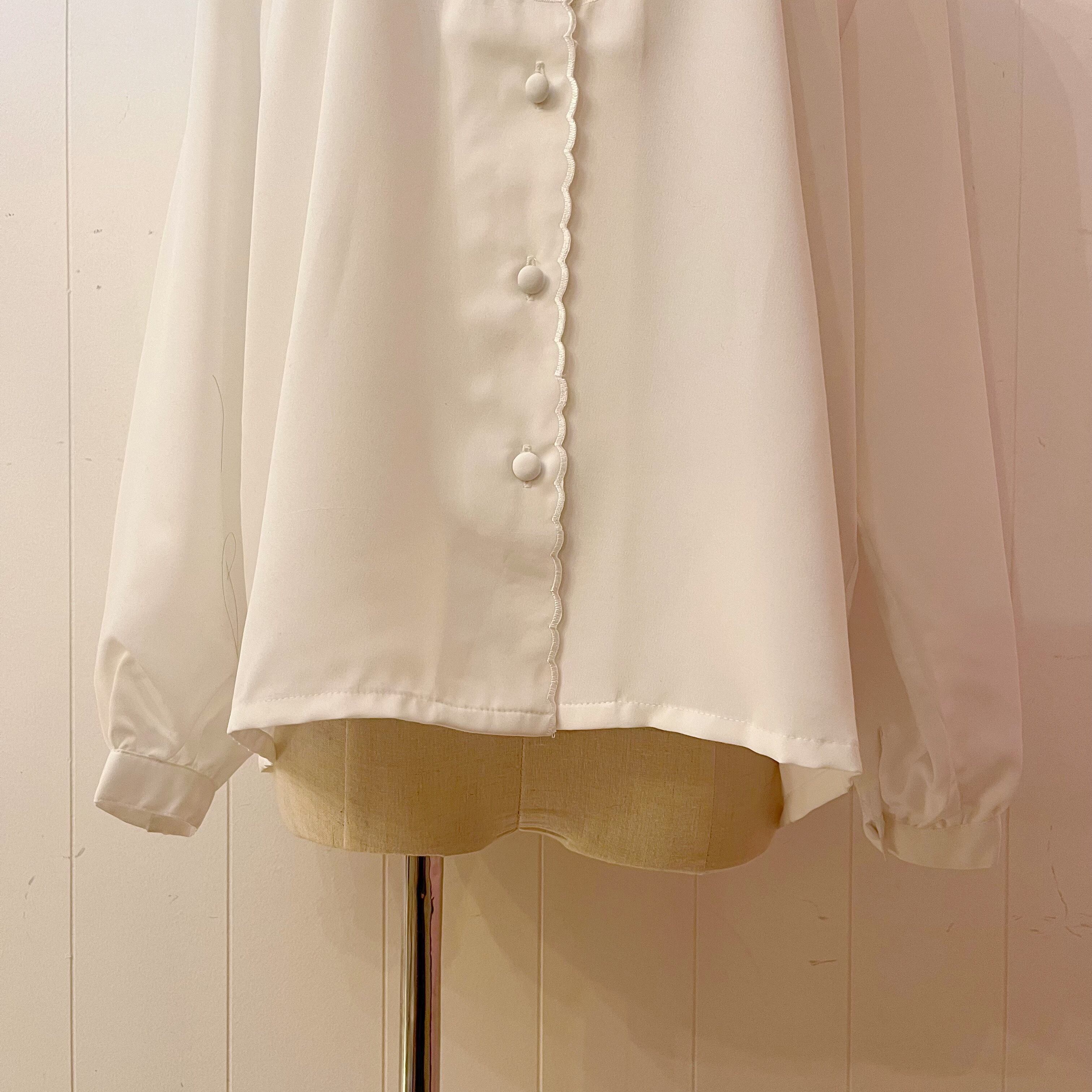 scallop embroidery white blouse