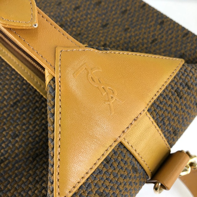 Yves Saint Laurent イヴ サンローラン　ショルダーバッグ　YSL  バニティバッグ　ボックス　ハンドバッグ　ボックス　ブラウン　vintage　ヴィンテージ　オールド　YSL　ハンドバッグ　v6ayth