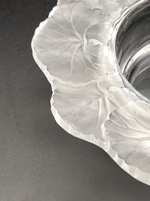 ラリック綺麗な植物の文様honfleur leafのお皿