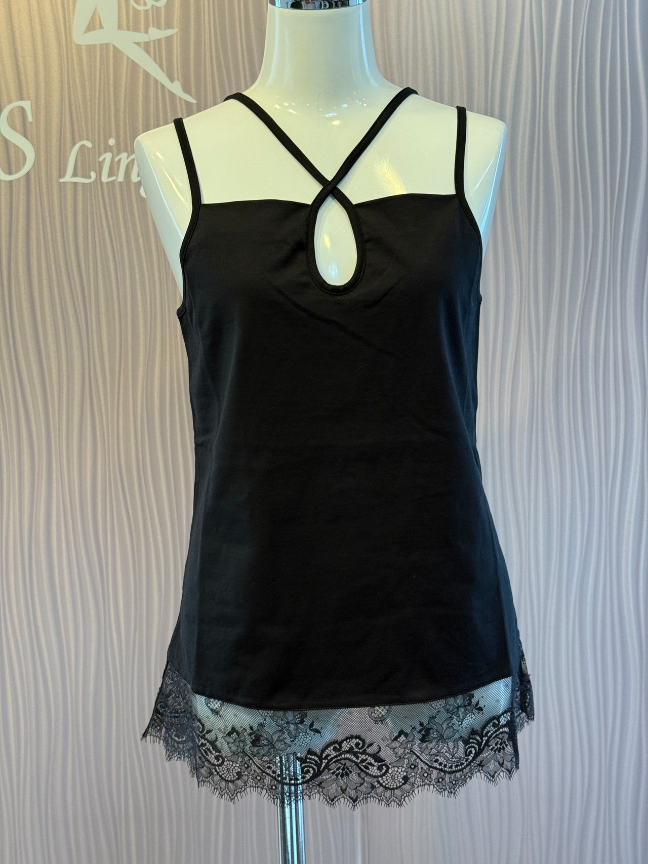 オスカリート　シャンティ　コットントップス  ブラック ２、３サイズ