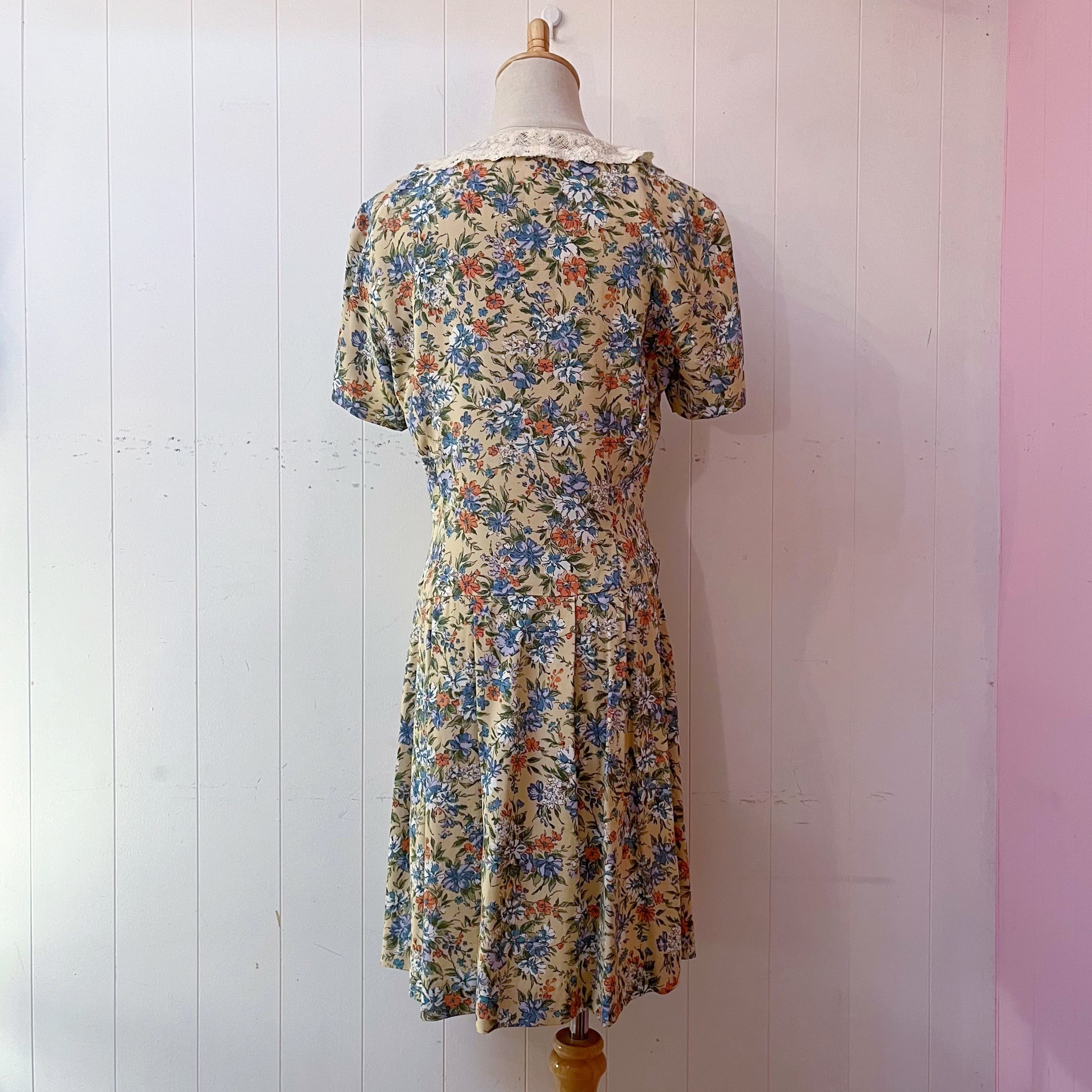 KEITH / lace collar flower one-piece