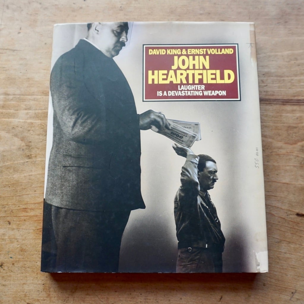 【絶版洋古書】ジョン・ハートフィールド 　John Heartfield: Laughter is a Devastating Weapon 　 Tate Publishing 2015　[310195104]