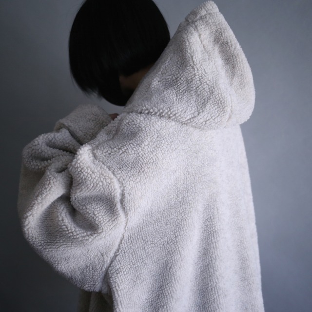 "reversible" boa fleece × shakashaka XX over silhouette hoodie jacket coat