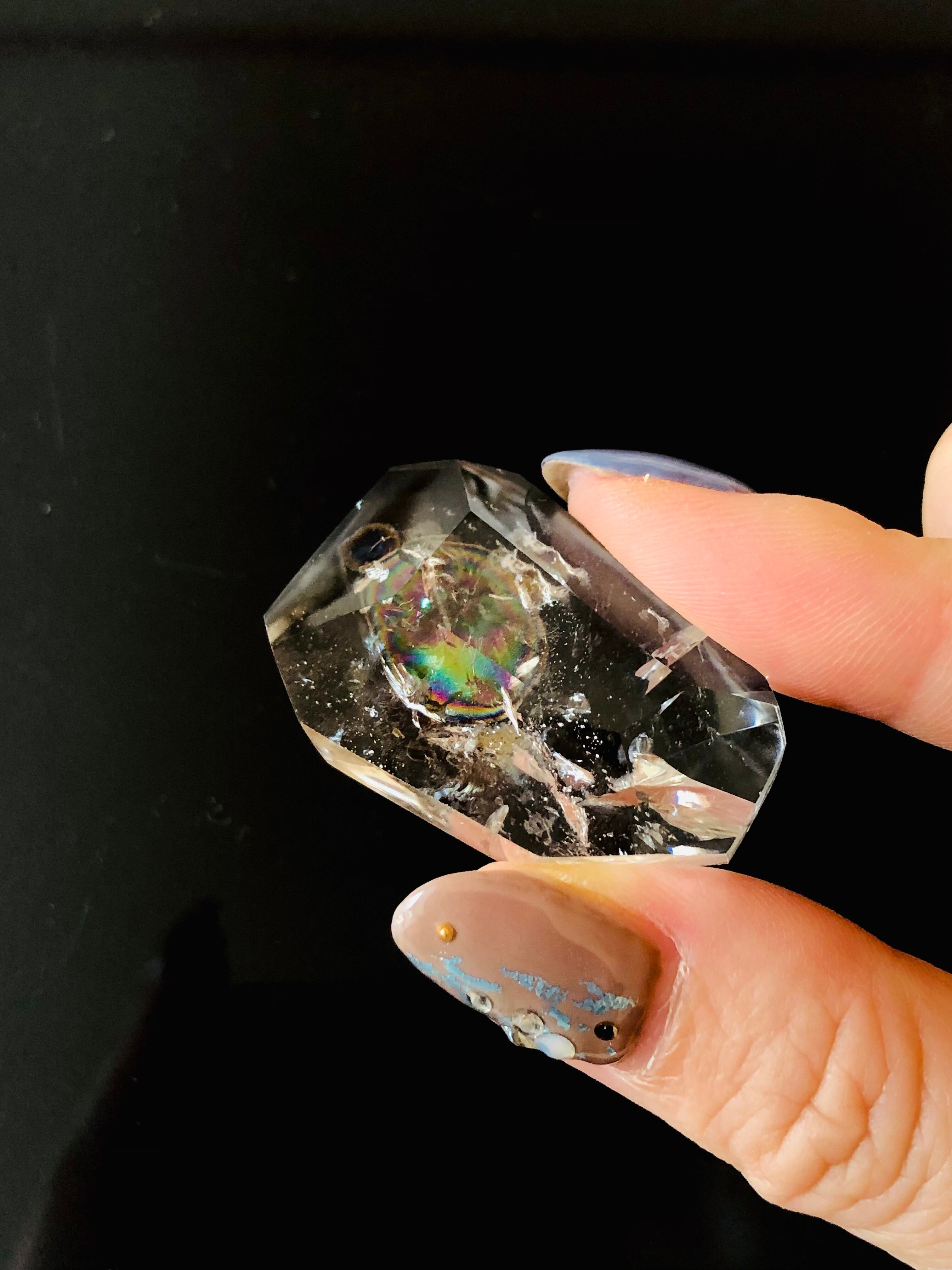 ❤️買い得　420g 透明度拔群 ✳虹入りアイリス クォーツ　クリスタル フリー型 ❤️買い得 420g 透明度拔群 ✳虹入りアイリス クォーツ クリスタル