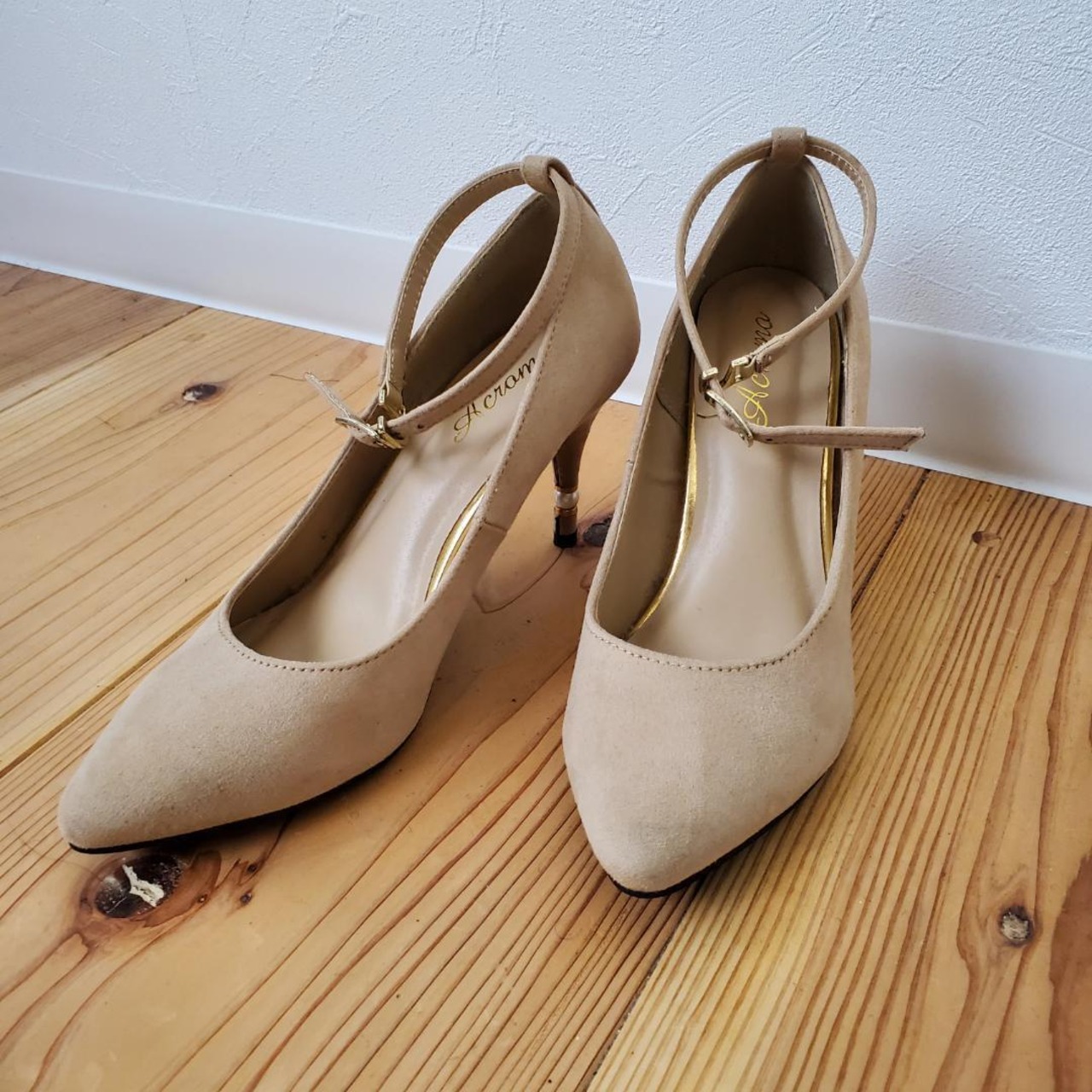 【USED】パンプス　かなり美品！！スエード春フォーマル　Mサイズ【