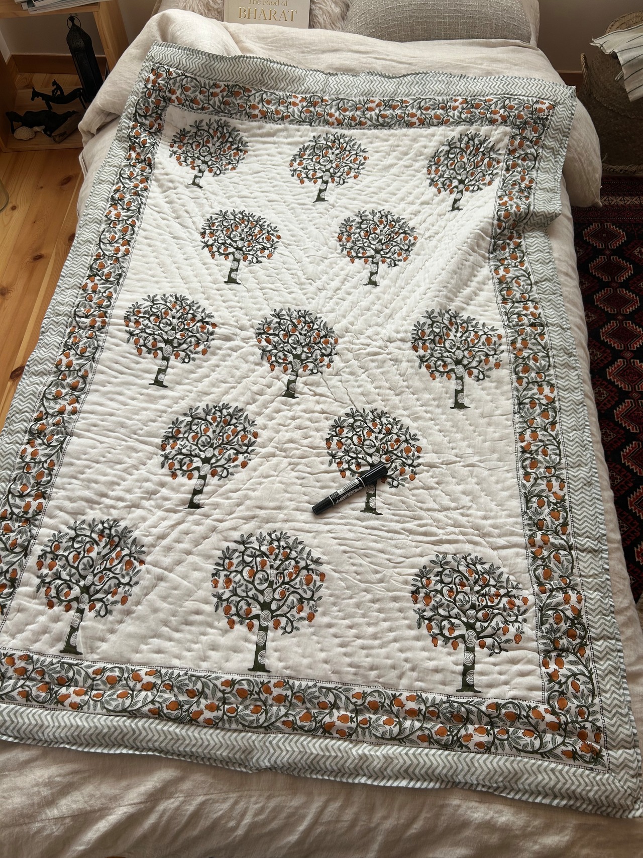 【少し個性のあるキルト】ザクロの木　ジュニアサイズ　100＊150cm　ブロックプリントキルト　インドのお布団　