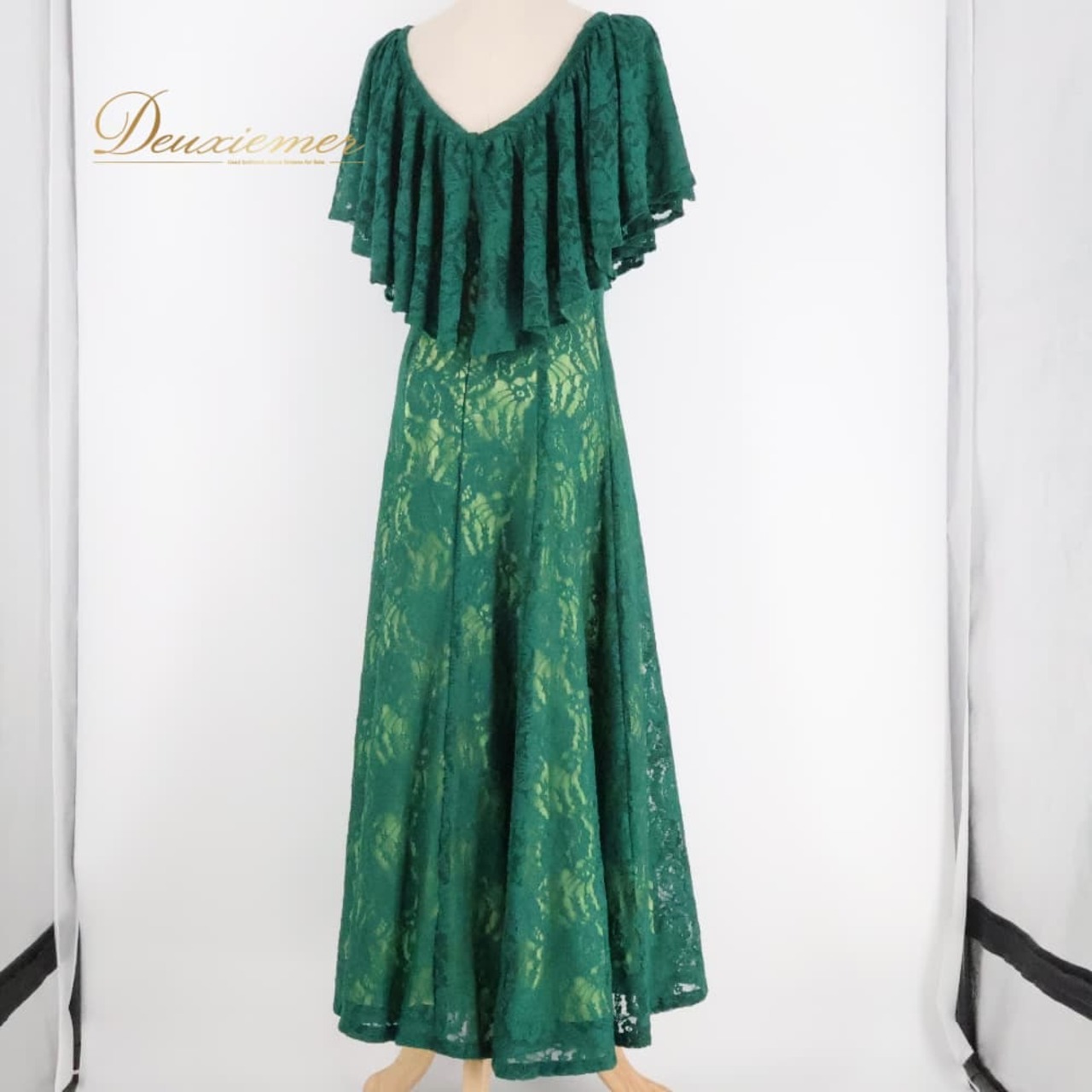 フラダンス 衣装 CC Fashions CCファッション ワンピース ドレス グリーン系 ハワイ製 ワントーン レース きれい 上品 おしゃれ かわいい 華やか 鮮やか 明るい 爽やか 緑 黄緑 ハワイアン アロハ フラ ダンス レッスン 練習