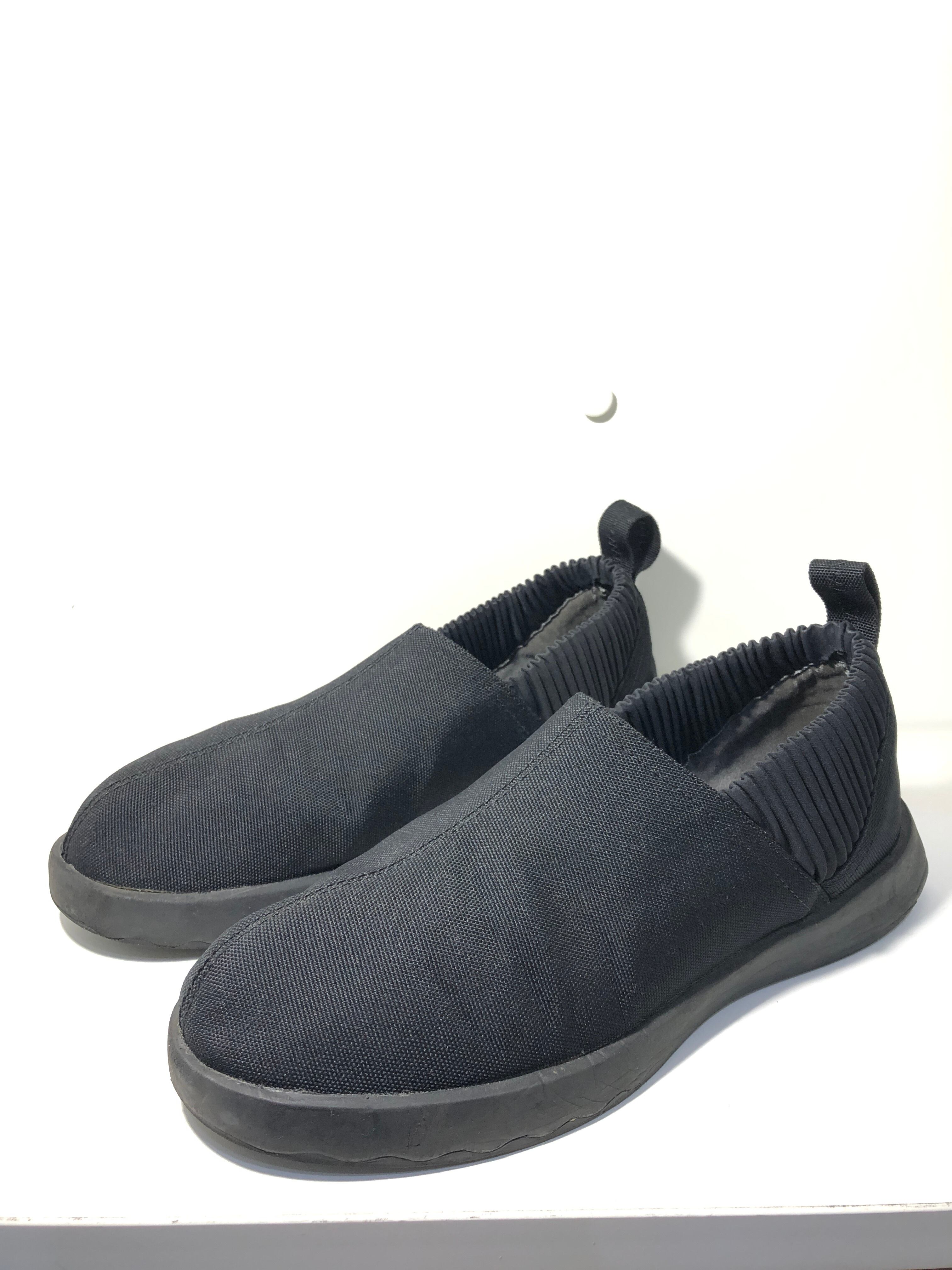 070791●  HOMME PLISSE ISSEY MIYAKE スリッポン