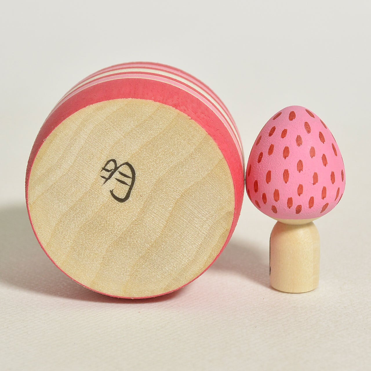 いちごケーキちゃんえじここけし 約1.5寸 約4.5cm 鈴木明 工人（作並系