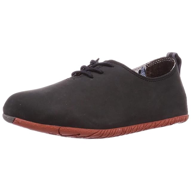 CLARKS Wallabee 