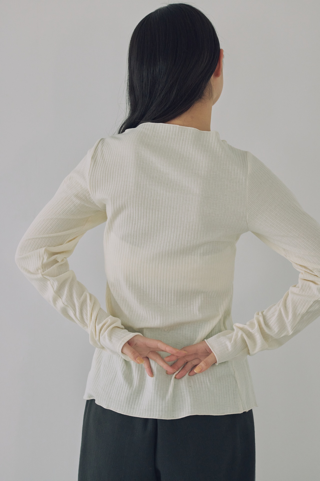 DU260523 Tuck Design Tops