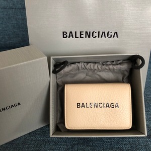 最終値下げ BALENCIAGA EVERYDAY ミニ ウォレット / ロゴ